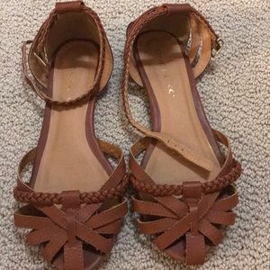 O’Neil brown flats